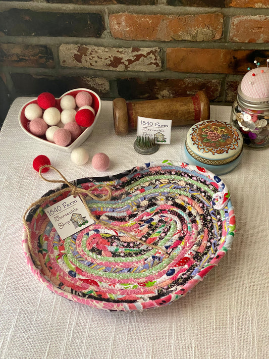 Large Heart Shaped Saucer Style Trivet