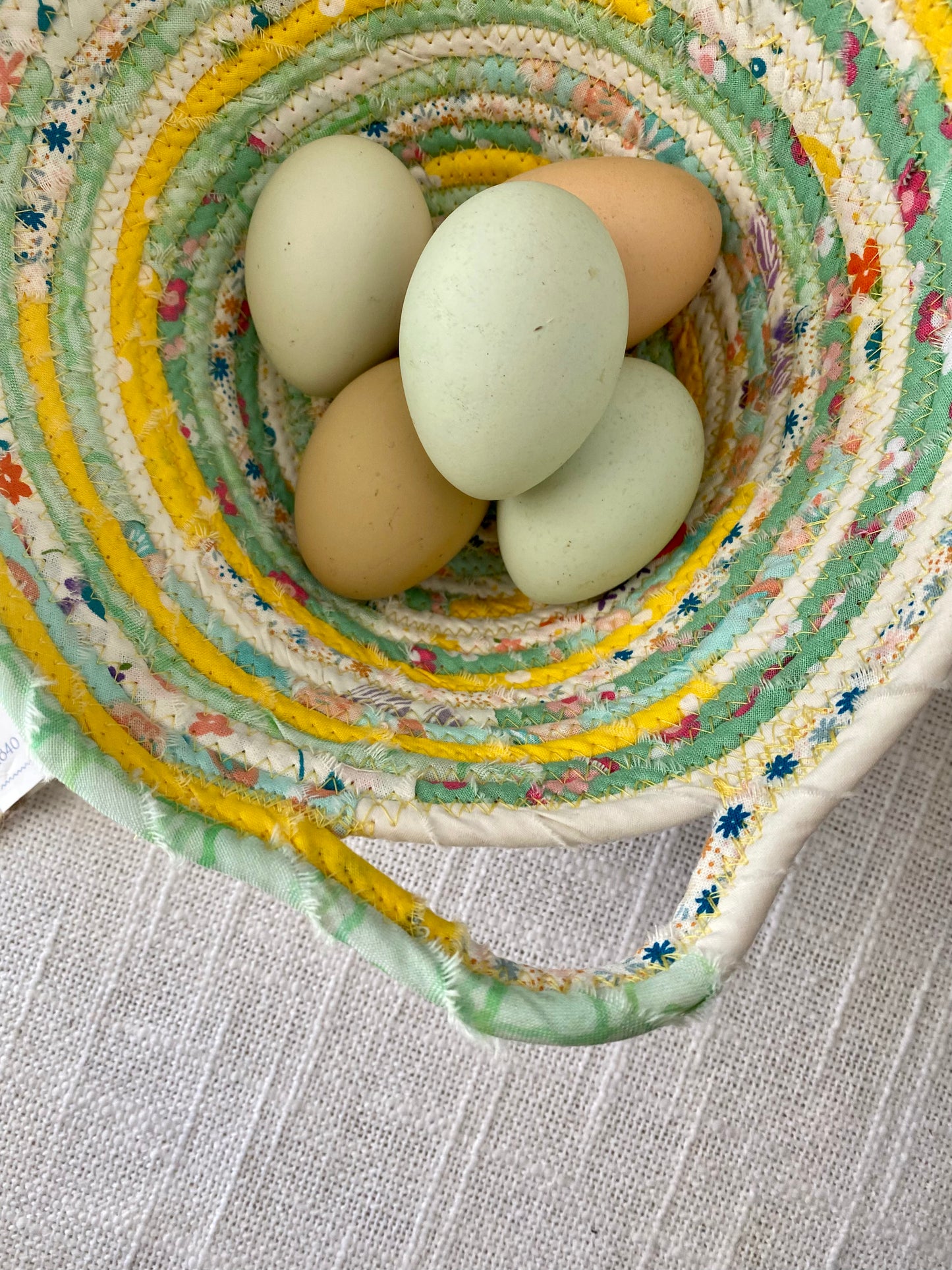Small Egg Basket #1929